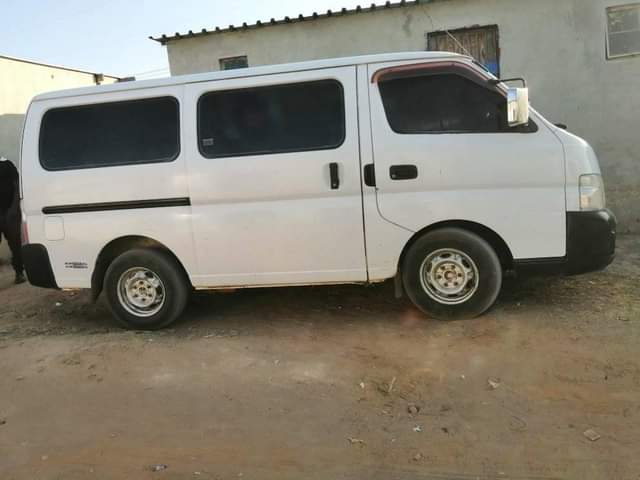 used nissan caravan