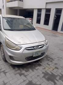 A picture of Hyundai accent 2012 model