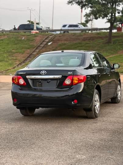 A picture of FOREIGN USED 2011 TOYOTA COROLLA