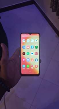A picture of Samsung a04e