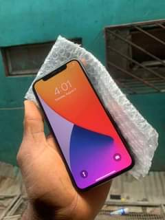 A picture of iPhone 11pro 64GB
