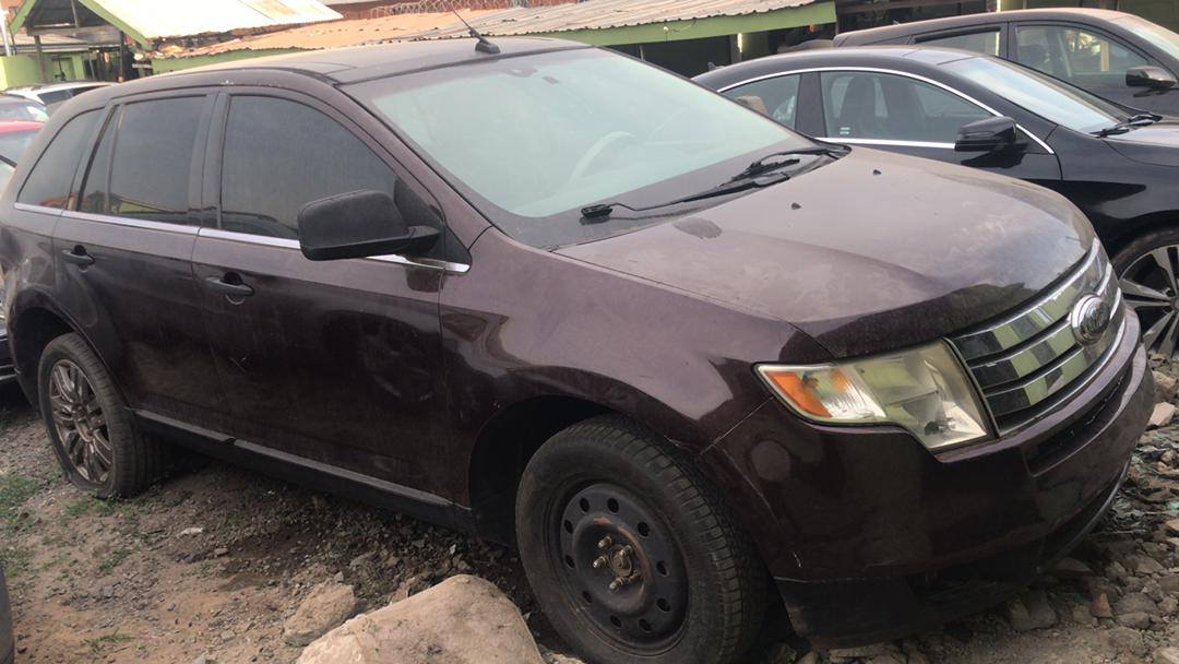 A picture of DISTRESS on this ford