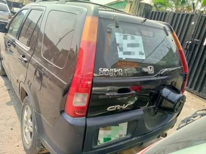 A picture of Honda CR V 04
