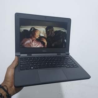 A picture of slim laptop dell medium size
