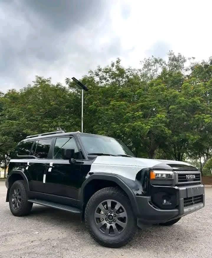 A picture of 2025 PRADO JEEP