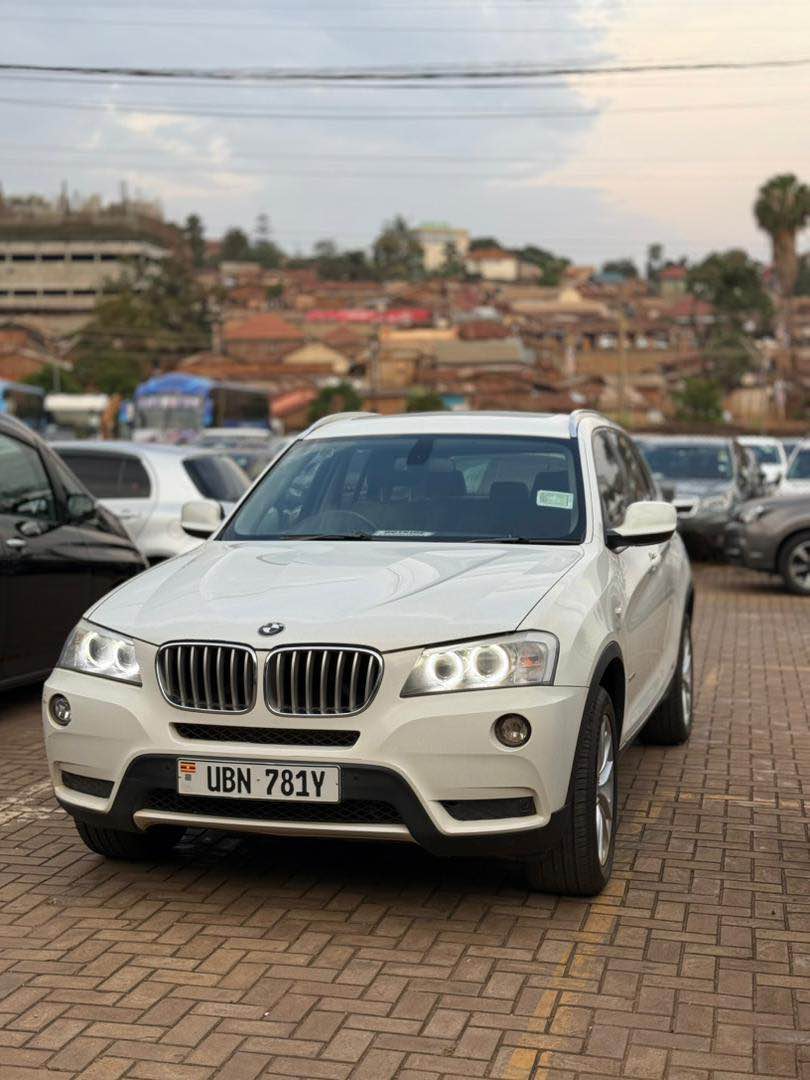 A picture of BMW X3 3 0 2011