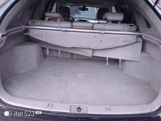 A picture of Lexus RX 330