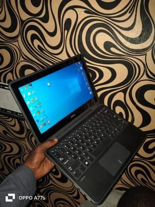 A picture of Dell latitude 3189 slim