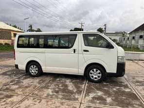 A picture of FOREIGN USED TOYOTA HIACE BUS 2015 MODEL WITH GENUINE DUTY