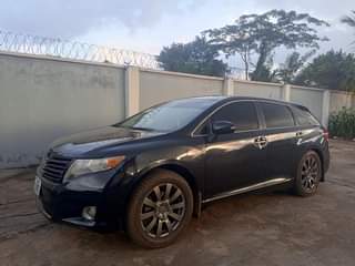 A picture of Toyota Venza 2010