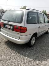 A picture of Volkswagen Sharon 2000