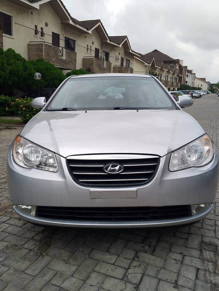 A picture of FOREIGN USED 2009 HYUNDAI ELANTRA