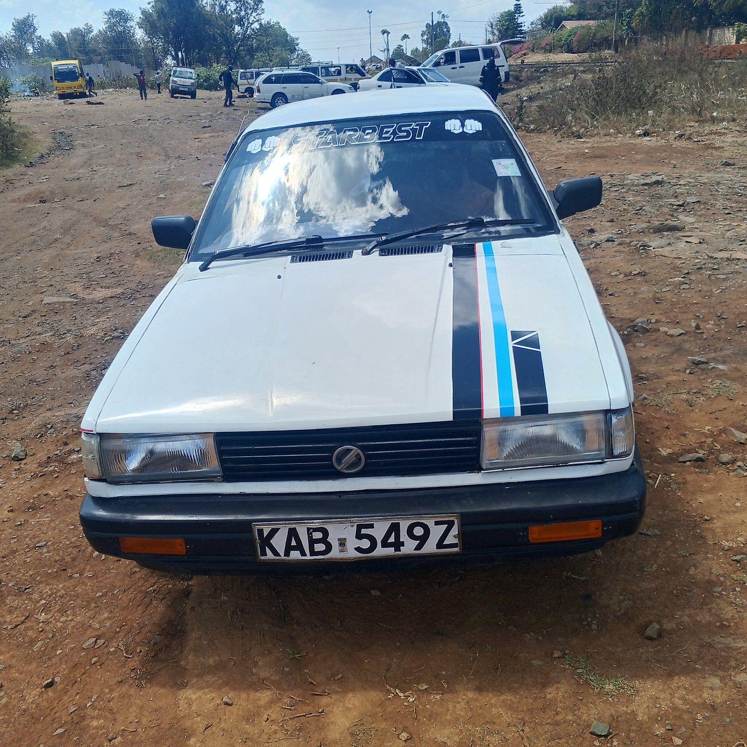 nissan b12