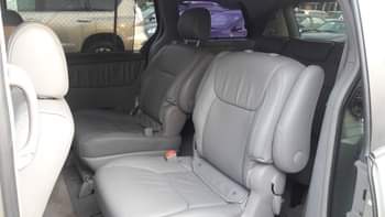 A picture of Automatic transmission Keyless entry Leather seat Fog light Alloy wheel