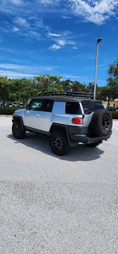 A picture of 2008 Toyota FJ Cruiser AWD