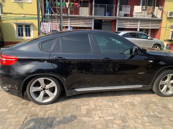 A picture of BMW X6