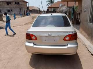 A picture of 2004 Toyota Corolla 04