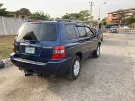 A picture of Less than a year registered Toyota Highlander 2006 3rows