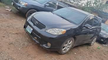 A picture of Toyota Matrix 05 neatl used toks standard partially first body