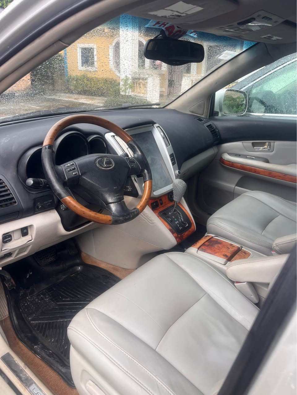 A picture of Rx330 Lexus