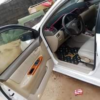 A picture of 2004 used Corolla