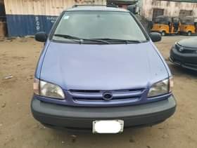 A picture of Clean Toyota sienna Nigerian use Everything is on perfect condition