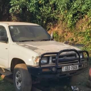 used toyota hilux