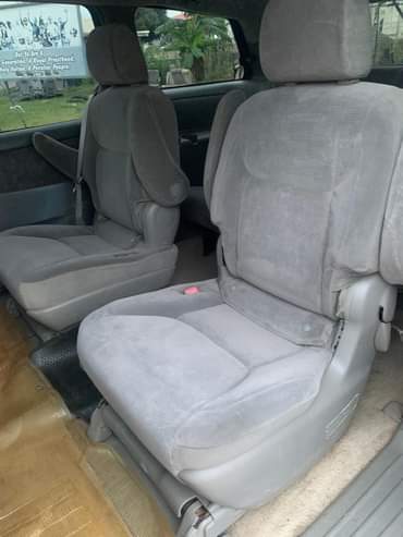 A picture of RIGHTY FROM OWNERS HOUSE Briefly used Toyota Sienna 2006LE 2022