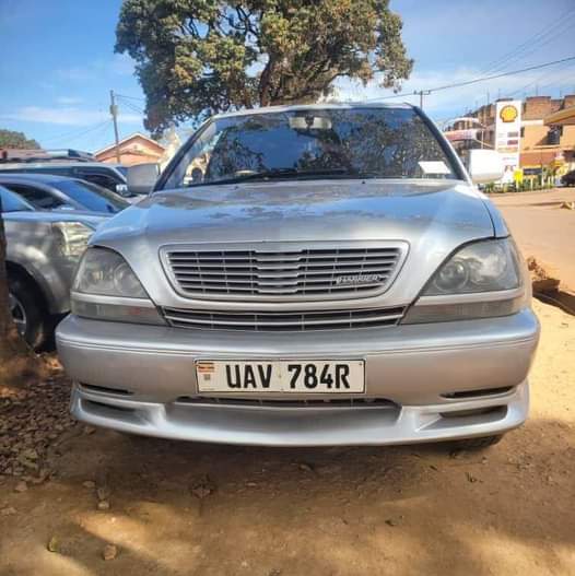 A picture of Toyota harrier 3.0cc 8.9m