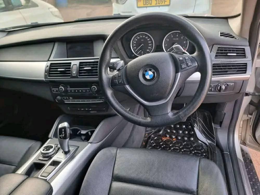 A picture of BMW X6 2012 FOR SALE 90M