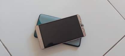 A picture of Techno phantom 6plus..everything is ok with a new battery but