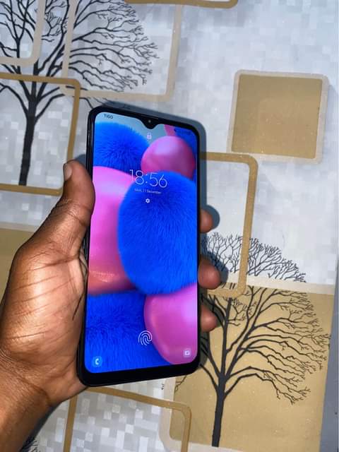 A picture of Samsung A30s