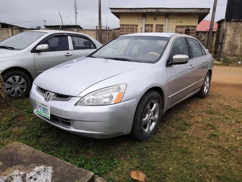 A picture of Clean Honda Accord 2005