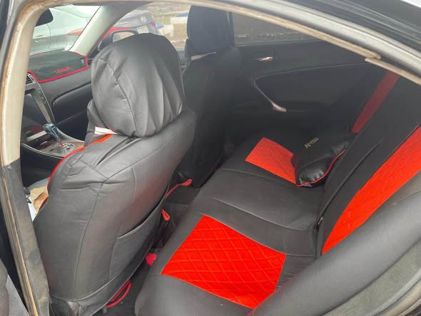 A picture of LEXUS IS350 2008