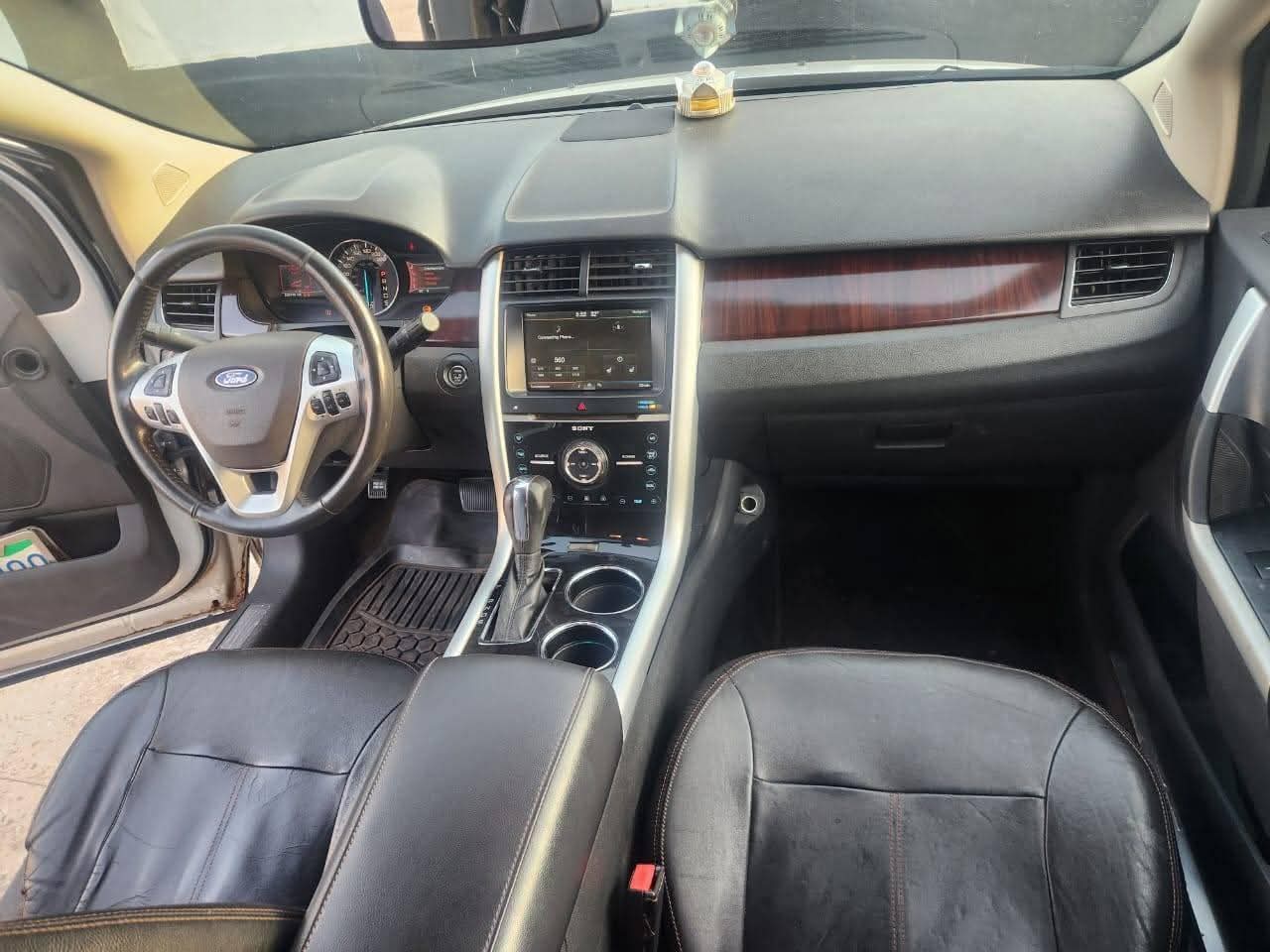 A picture of FORD EDGE 2013MODEL