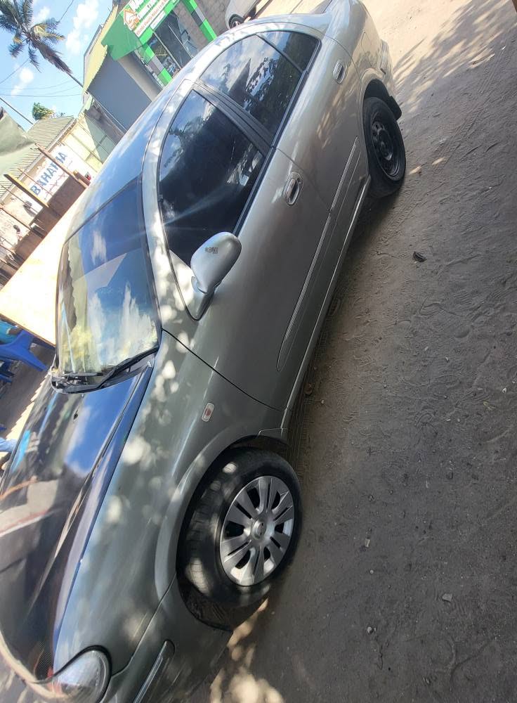 A picture of Nissan bluebird