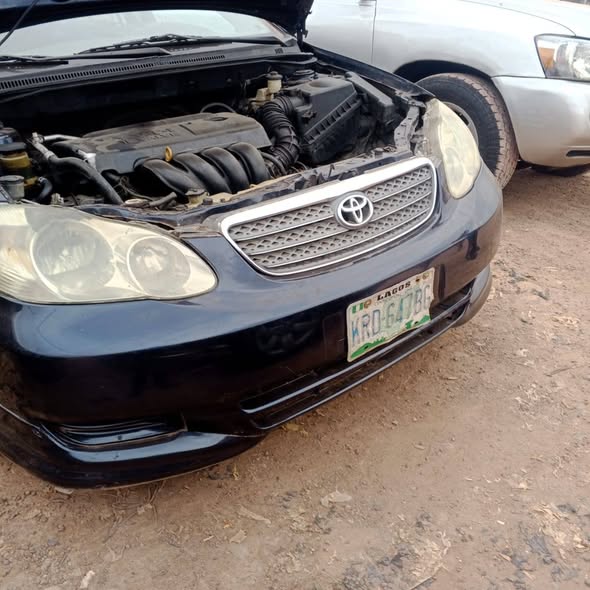 A picture of Used Toyota Corolla 05 for sale