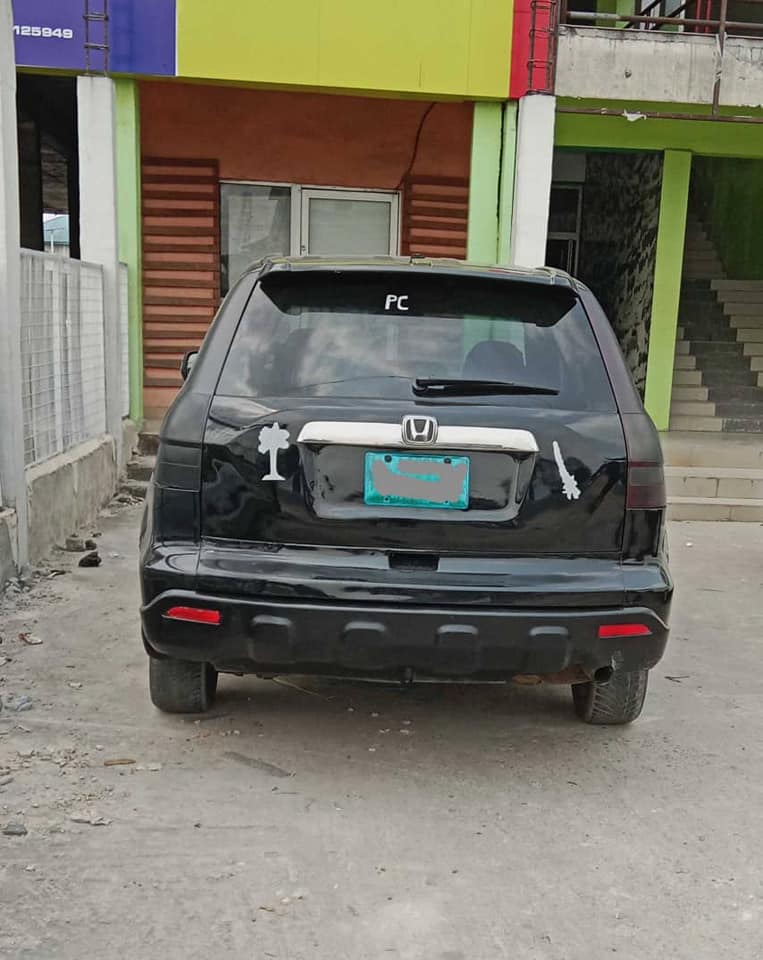 A picture of Hi my name is HONDA CRV. I was born in