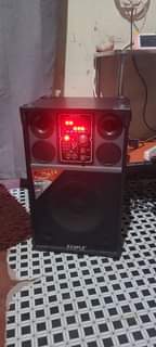 speakers