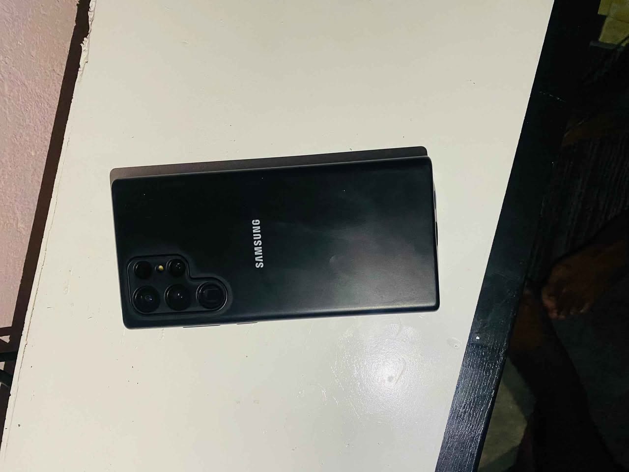 A picture of Samsung gallaxy s22 ultra Used like new 0611114429