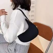 A picture of Poch Handbags
