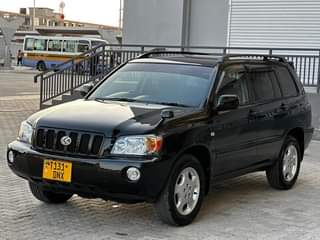 A picture of TOYOTA KLUGER Year. 2004 Colour Black Engine Cc 2360 Gear.