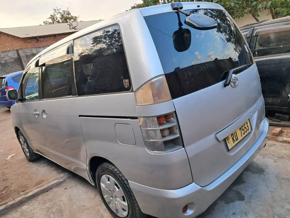 ford ikon