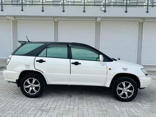 A picture of TOUOTA HARRIER OLD FOR SALE