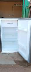 A picture of 120L capacity Hisense single door fridge on the sale