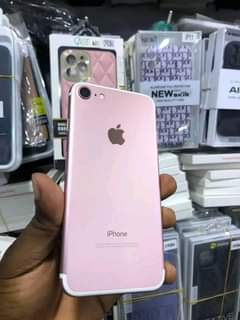 A picture of IPHONE 7 128GB