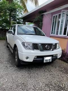 nissan navara