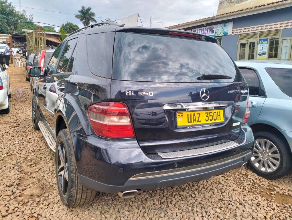 A picture of Benz ML 4matic 350