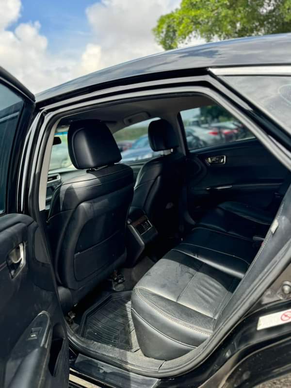 A picture of Clean Registered 2014 Toyota Avalon XLE 13 8m net price