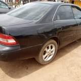 A picture of 2000 Lexus 330 Sedan